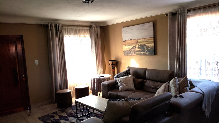 4 Bedroom Property for Sale in Tlhabane West North West